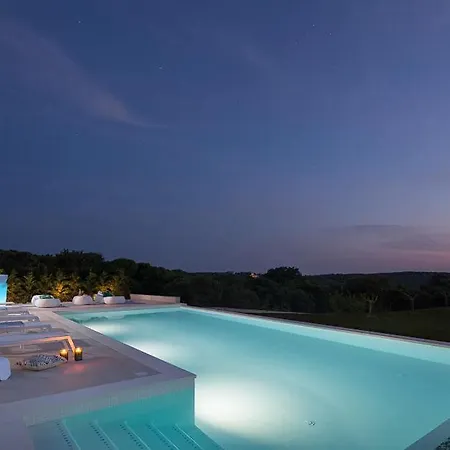 Сasa de vacaciones Beautiful ! 4 Bedrooms ! Message On Whats Sapp For Info!